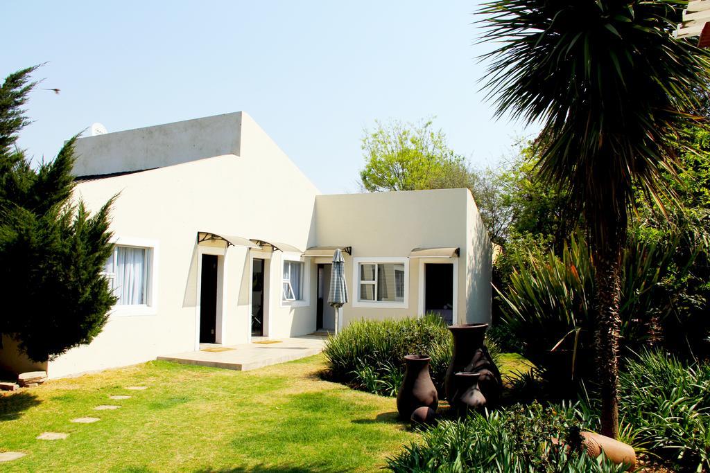 La Coscello Guest House Эденвейл Экстерьер фото