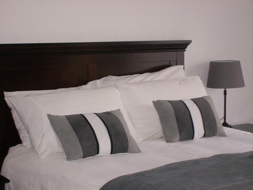 La Coscello Guest House Эденвейл Экстерьер фото